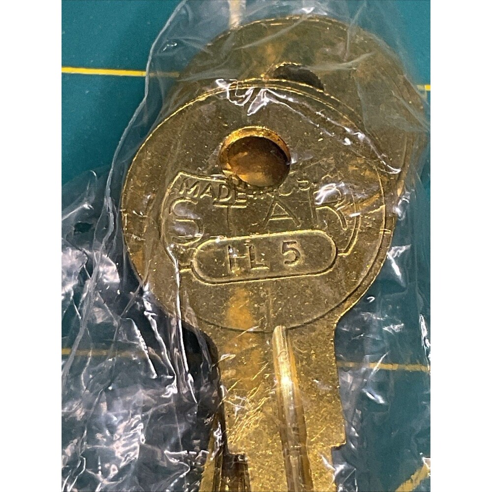 Lot Of 6 Star Key Blanks IL5